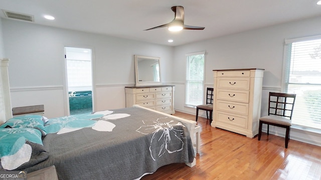 bedroom with light wood finished floors, recessed lighting, visible vents, and a ceiling fan