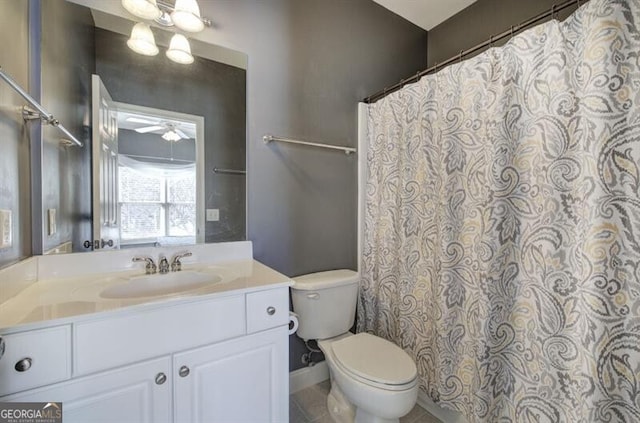 full bath with toilet, a shower with shower curtain, and vanity