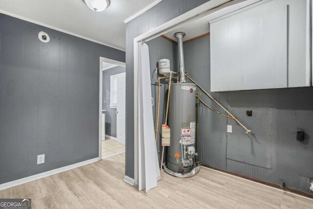 391 Mount Zion Rd SW, Atlanta, GA 30354 - utility room featuring water heater