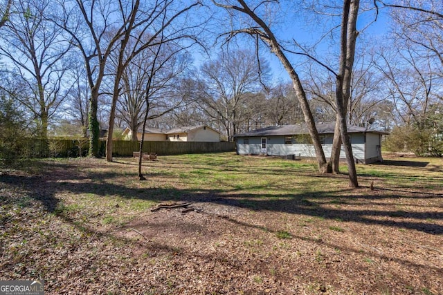 view of yard featuring fence