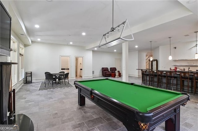 recreation room with billiards, baseboards, indoor bar, and recessed lighting