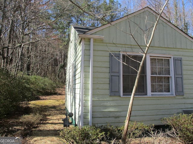 view of side of property