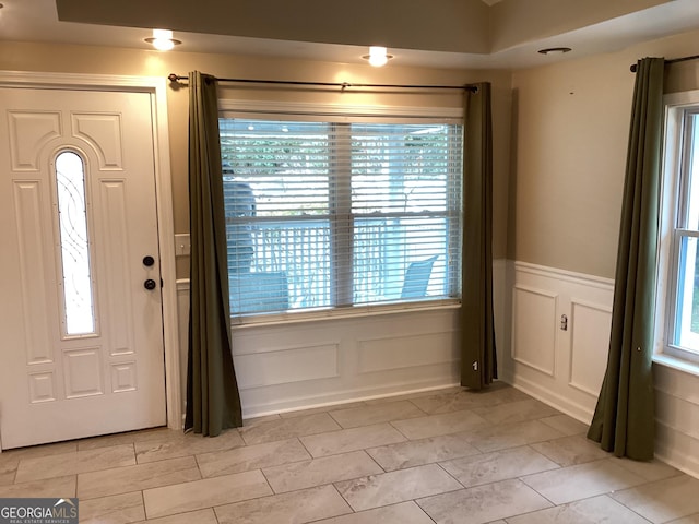 1141 N Clark St, Milledgeville, GA 31061 - foyer entrance with a wainscoted wall and a decorative wall