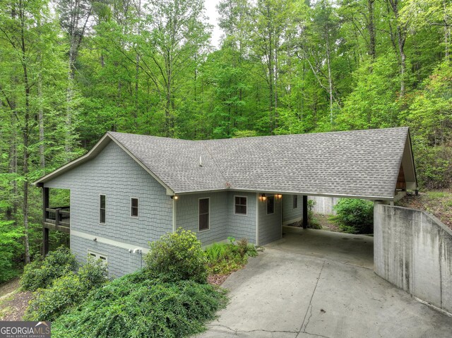 658 Dover Falls Trl, Ellijay, GA 30540 - kitchen with a ceiling fan, a sink, white appliances, wooden ceiling, and decorative backsplash