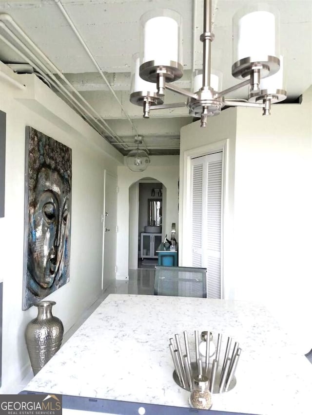 2479 Peachtree Rd NE Unit 1115, Atlanta, GA 30305 - hall with arched walkways