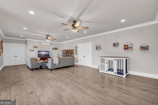 unfurnished living room with recessed lighting, light wood-style flooring, ornamental molding, a ceiling fan, and baseboards