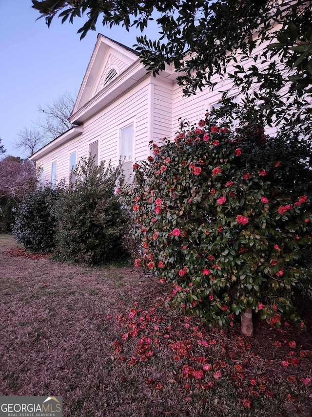 view of property exterior