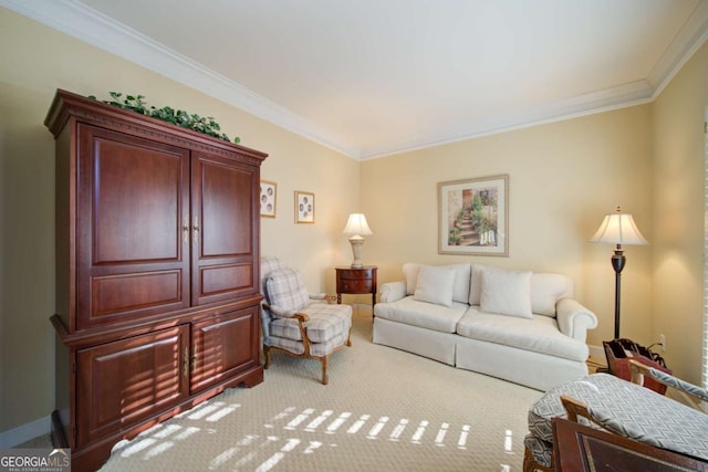 living area with carpet and crown molding