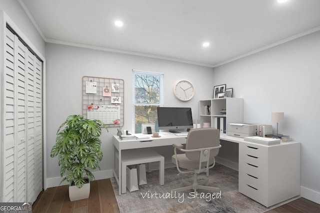 office space featuring recessed lighting, crown molding, baseboards, and wood finished floors