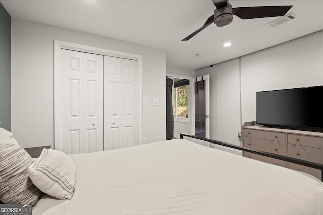 bedroom with a closet, recessed lighting, visible vents, and a ceiling fan