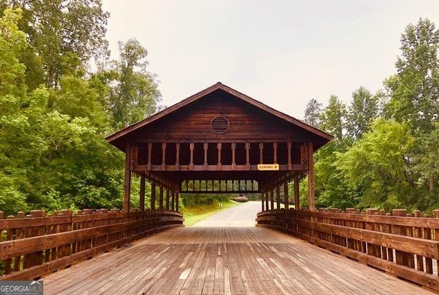 111 Gardens Dr, Forsyth, GA 31029