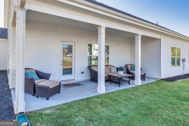 view of patio featuring ceiling fan