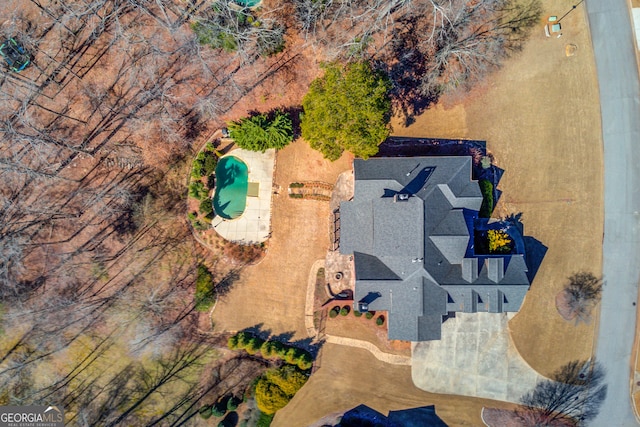 5016 Deer Creek Ct, Flowery Branch, GA 30542 - drone / aerial view of a pool