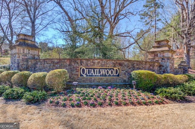 view of community / neighborhood sign