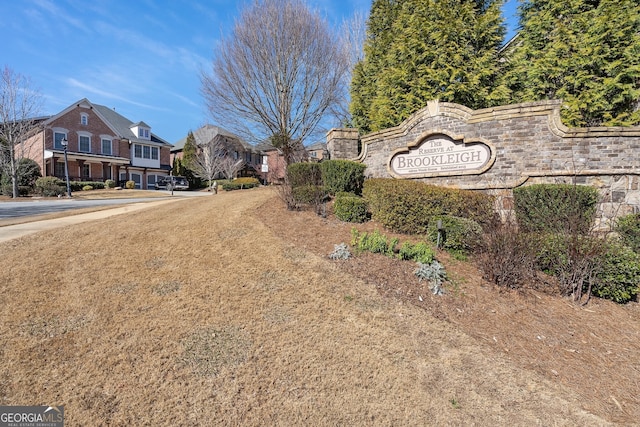 view of road featuring a residential view