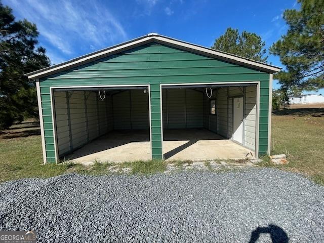 view of detached garage