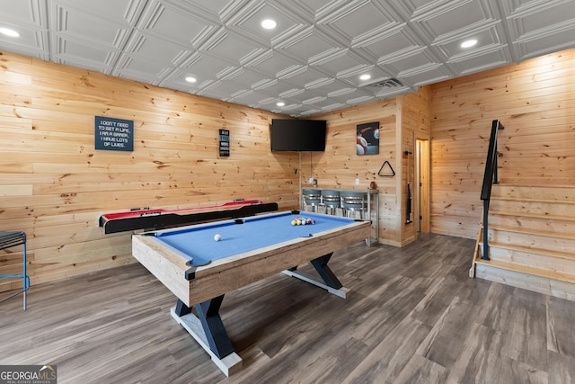 99 Clairmonte Pt, Martin, GA 30557 - rec room with an ornate ceiling, wooden walls, wood finished floors, recessed lighting, and billiards table