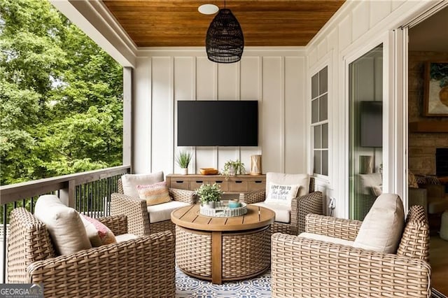 9370 Raldon Rd, Gainesville, GA 30506 - balcony featuring outdoor lounge area