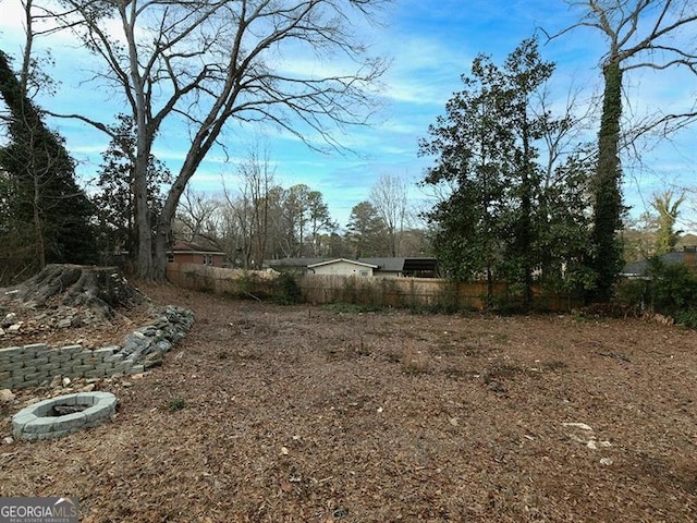 view of yard featuring fence