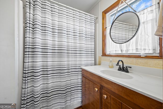 full bathroom featuring vanity