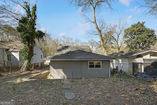 2006 Conrad Ave SE, Atlanta, GA 30315 - rear view of house with fence
