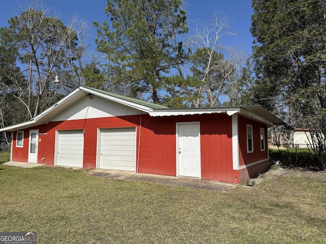 view of detached garage