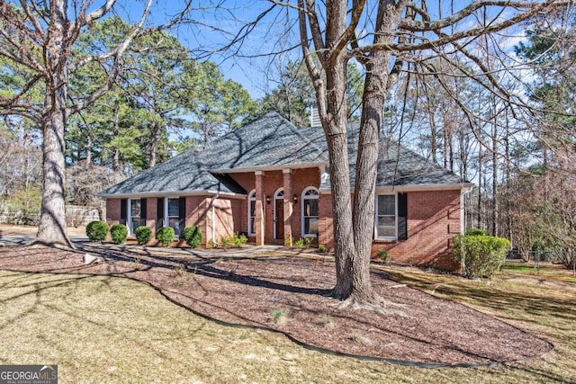 view of front facade with brick siding