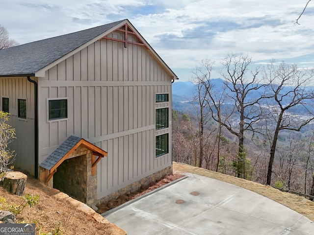 view of outdoor structure