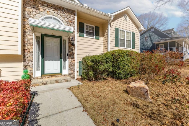 1800 Rockdale Cir, Snellville, GA 30078 - entrance to property featuring stone siding