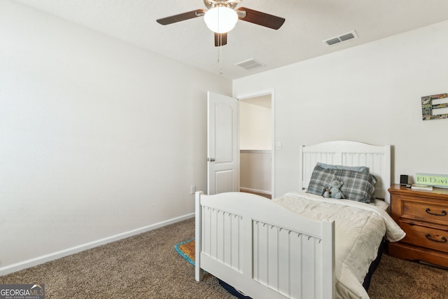 bedroom with carpet floors, baseboards, visible vents, and ceiling fan