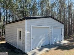 view of detached garage