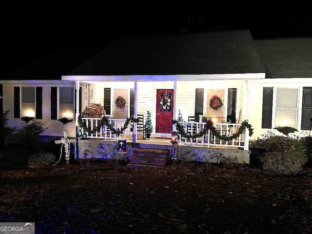 view of front of house featuring a porch