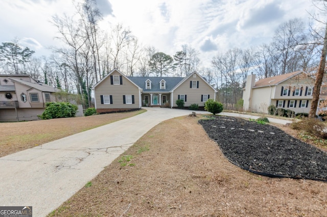 view of front of house featuring driveway