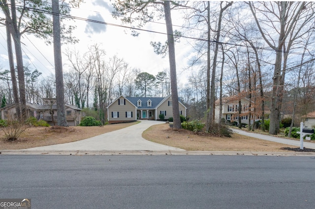 view of front of property