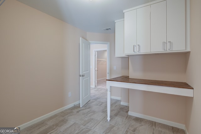 6650 Canyon Cv, Cumming, GA 30028 - unfurnished office with baseboards