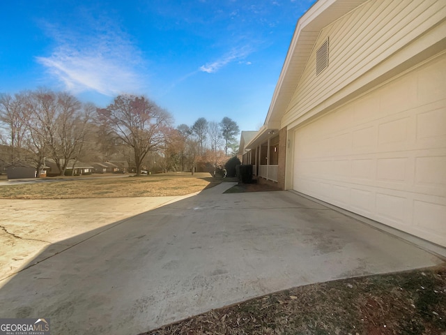 Listing photo 3 for 5926 Brassie Ridge Ln, Ellenwood GA 30294