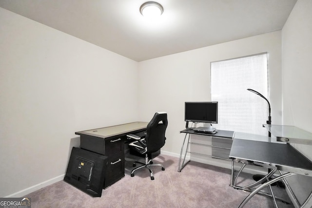 office area with carpet and baseboards