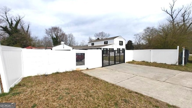 8875 E Broad St, Sparta, GA 31087 - exterior space featuring driveway and fence private yard