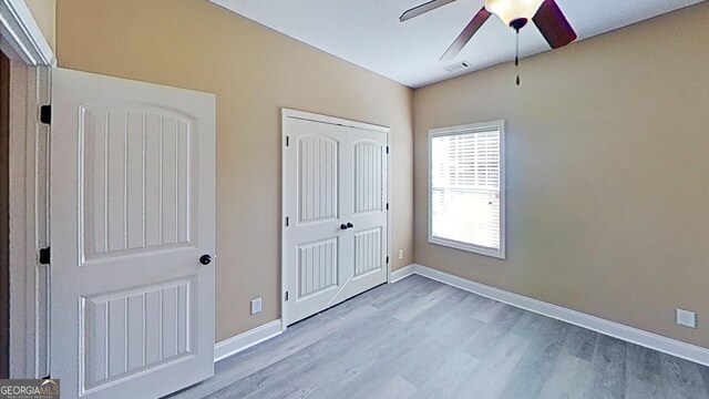 clothes washing area featuring washer hookup, laundry area, electric dryer hookup, tile patterned flooring, and baseboards