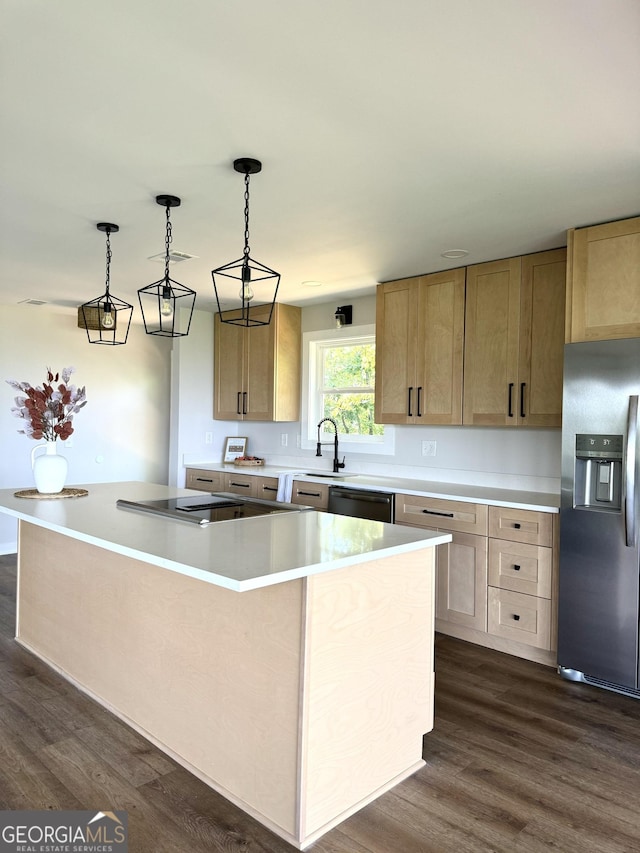 kitchen with a kitchen island, dark wood finished floors, dishwasher, and stainless steel fridge with ice dispenser