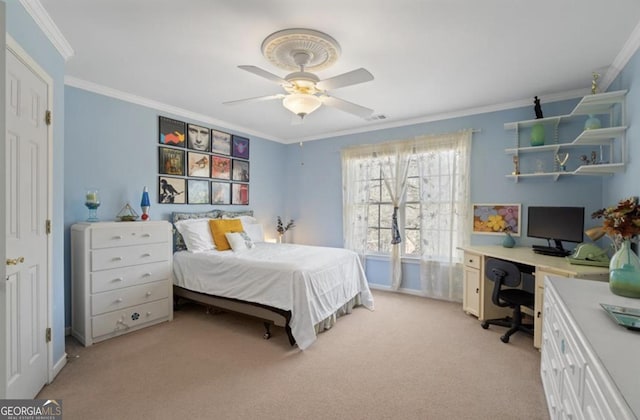 bedroom with light carpet, visible vents, crown molding, and ceiling fan