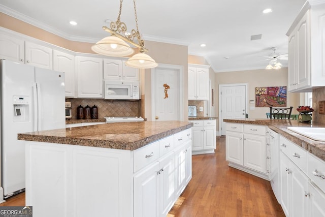 kitchen with ceiling fan, light wood-style flooring, white appliances, white cabinetry, and crown molding