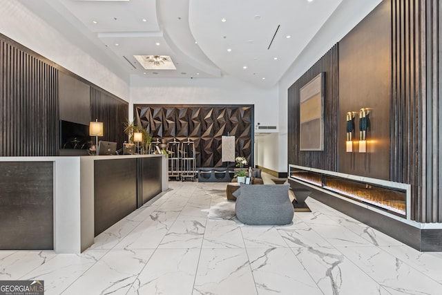 400 W Peachtree St NW Unit 3204, Atlanta, GA 30308 - welcome area featuring recessed lighting and a high ceiling