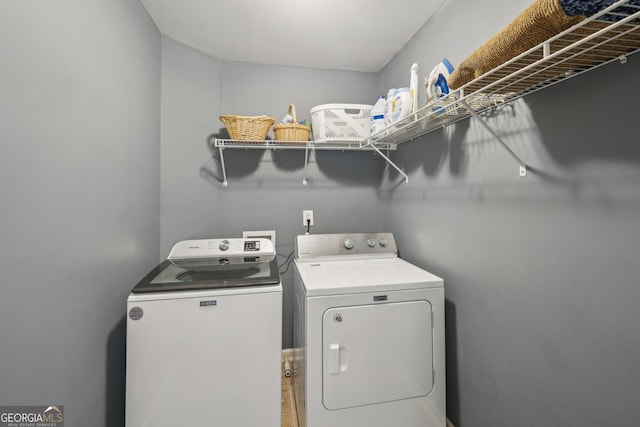 4740 Arbor Meadows Dr, Cumming, GA 30040 - washroom featuring laundry area and washing machine and dryer
