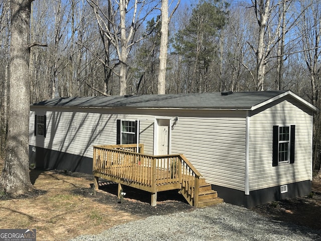 view of front facade featuring a deck