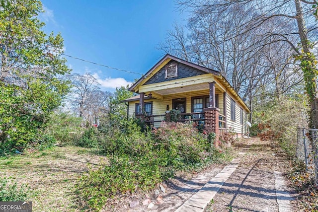 view of front of house featuring covered porch