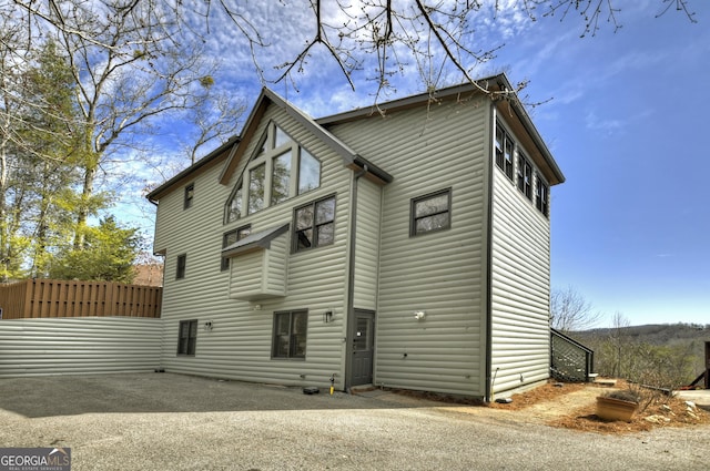 view of front of property