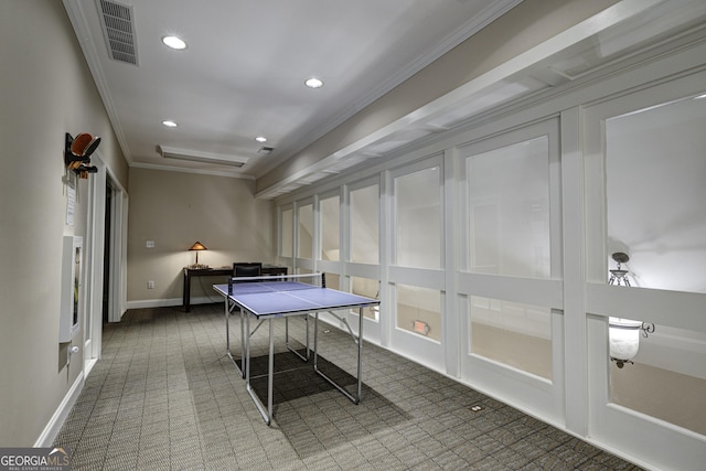 game room featuring recessed lighting, carpet flooring, visible vents, baseboards, and ornamental molding