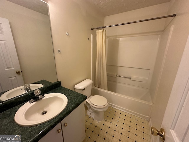 5546 Wellborn Creek Dr, Lithonia, GA 30058 - bathroom with shower / tub combo with curtain, vanity, toilet, and a textured ceiling
