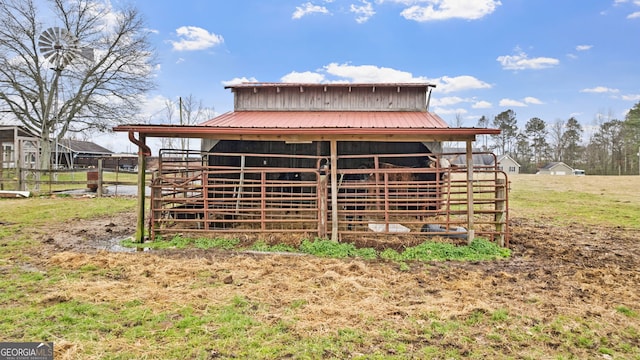 view of outdoor structure featuring an exterior structure and an outdoor structure